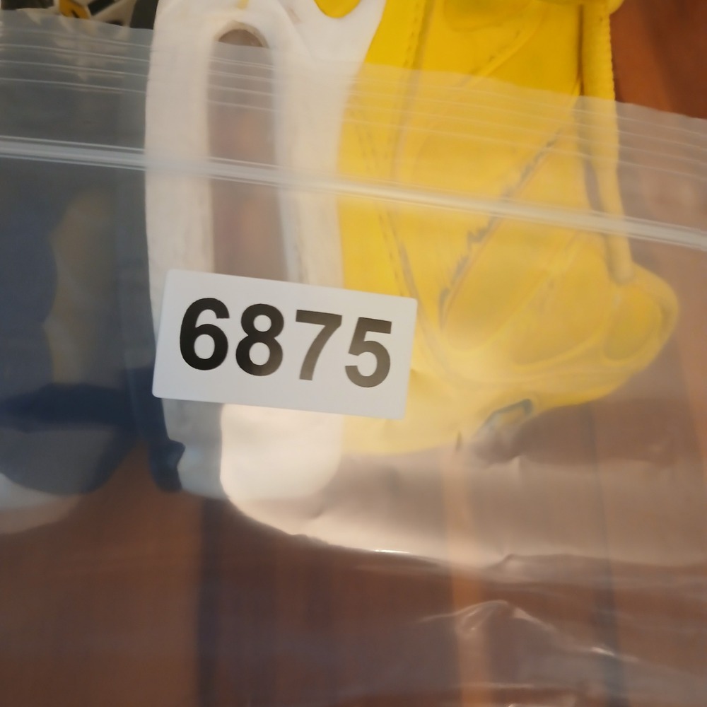 Nike Air Max Plus Women 8 Yellow Running Shoes Sneakers CQ9978-700 - Picture 9 of 9